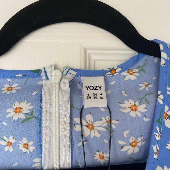 Blue floral sundress - Picture 2 of 3